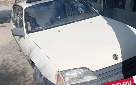 Opel Omega A, 1987 год, 110 000 рублей, 5 фотография
