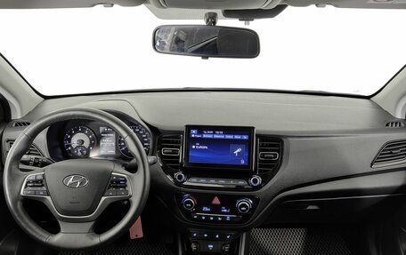 Hyundai Solaris II рестайлинг, 2021 год, 1 620 000 рублей, 14 фотография