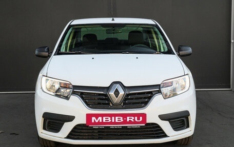 Renault Logan II, 2018 год, 700 000 рублей, 2 фотография
