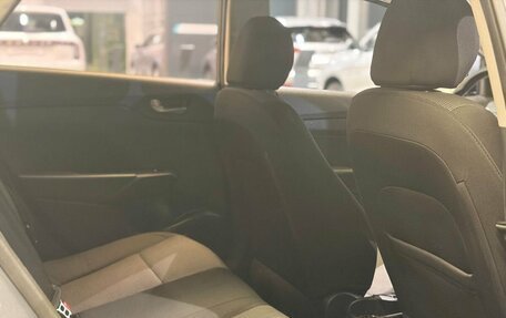 Hyundai Solaris II рестайлинг, 2019 год, 1 329 000 рублей, 8 фотография