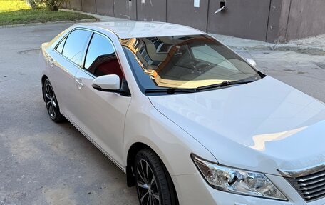 Toyota Camry, 2012 год, 1 650 000 рублей, 2 фотография