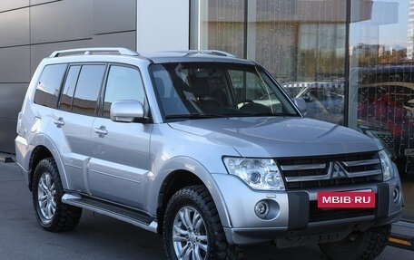 Mitsubishi Pajero IV, 2011 год, 1 698 000 рублей, 3 фотография