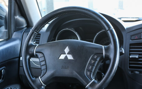 Mitsubishi Pajero IV, 2011 год, 1 698 000 рублей, 16 фотография