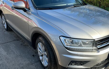 Volkswagen Tiguan II, 2017 год, 2 190 000 рублей, 2 фотография