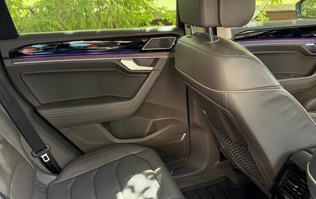 Volkswagen Touareg III, 2020 год, 4 650 000 рублей, 9 фотография