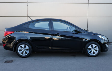 Hyundai Solaris II рестайлинг, 2015 год, 998 000 рублей, 4 фотография
