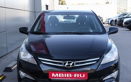 Hyundai Solaris II рестайлинг, 2015 год, 998 000 рублей, 2 фотография