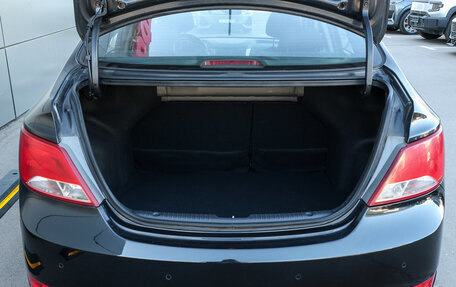 Hyundai Solaris II рестайлинг, 2015 год, 998 000 рублей, 9 фотография