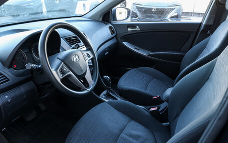 Hyundai Solaris II рестайлинг, 2015 год, 998 000 рублей, 15 фотография