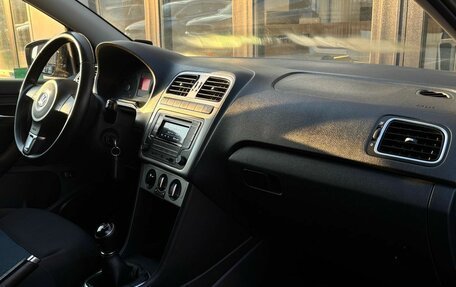 Volkswagen Polo VI (EU Market), 2013 год, 925 000 рублей, 13 фотография
