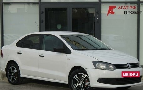 Volkswagen Polo VI (EU Market), 2011 год, 380 000 рублей, 3 фотография