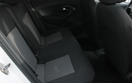 Volkswagen Polo VI (EU Market), 2011 год, 380 000 рублей, 21 фотография