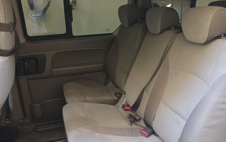 Hyundai H-1 II рестайлинг, 2014 год, 2 100 000 рублей, 4 фотография