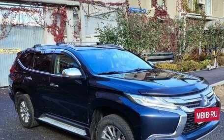Mitsubishi Pajero Sport III рестайлинг, 2017 год, 3 200 000 рублей, 2 фотография