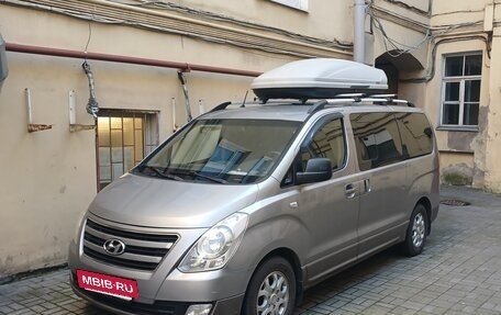 Hyundai H-1 II рестайлинг, 2014 год, 2 100 000 рублей, 3 фотография