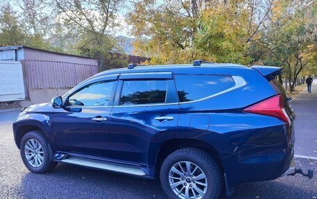 Mitsubishi Pajero Sport III рестайлинг, 2017 год, 3 200 000 рублей, 6 фотография