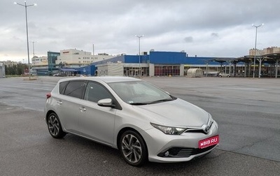 Toyota Auris II, 2015 год, 1 450 000 рублей, 1 фотография