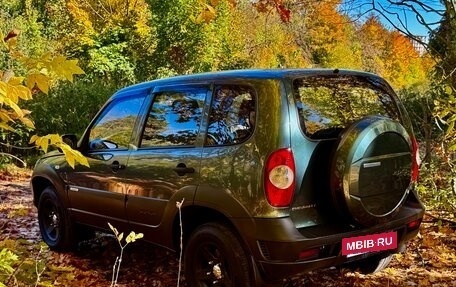 Chevrolet Niva I рестайлинг, 2015 год, 565 000 рублей, 4 фотография