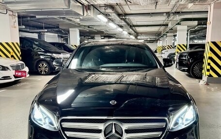 Mercedes-Benz E-Класс, 2019 год, 4 100 000 рублей, 1 фотография