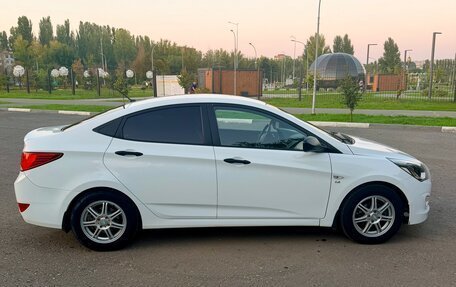 Hyundai Solaris II рестайлинг, 2015 год, 1 200 000 рублей, 5 фотография