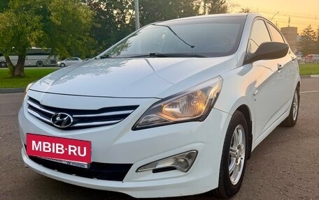 Hyundai Solaris II рестайлинг, 2015 год, 1 200 000 рублей, 3 фотография