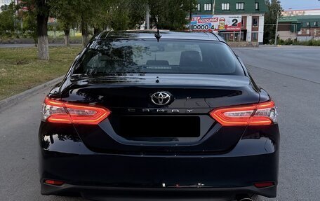 Toyota Camry, 2018 год, 2 930 000 рублей, 6 фотография