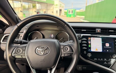 Toyota Camry, 2018 год, 2 930 000 рублей, 8 фотография
