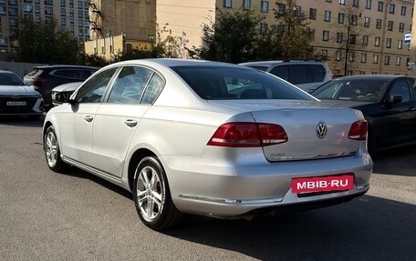 Volkswagen Passat B7, 2011 год, 800 000 рублей, 4 фотография