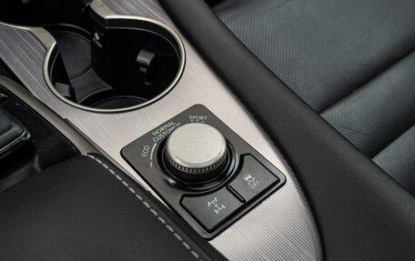 Lexus RX IV рестайлинг, 2018 год, 4 080 000 рублей, 14 фотография