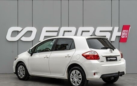Toyota Auris II, 2011 год, 1 090 000 рублей, 2 фотография