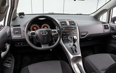 Toyota Auris II, 2011 год, 1 090 000 рублей, 6 фотография