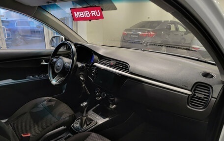 KIA Rio IV, 2019 год, 1 370 000 рублей, 15 фотография