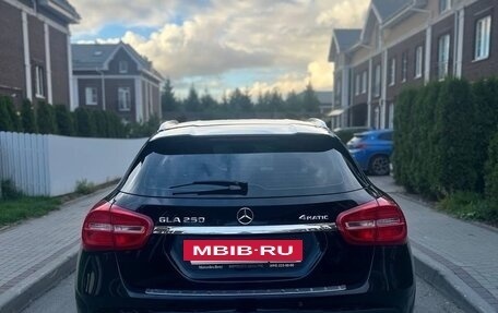 Mercedes-Benz GLA, 2015 год, 1 850 000 рублей, 10 фотография
