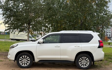 Toyota Land Cruiser Prado 150 рестайлинг 2, 2014 год, 3 000 000 рублей, 7 фотография