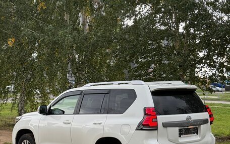 Toyota Land Cruiser Prado 150 рестайлинг 2, 2014 год, 3 000 000 рублей, 4 фотография