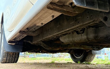 Toyota Land Cruiser Prado 150 рестайлинг 2, 2014 год, 3 000 000 рублей, 23 фотография
