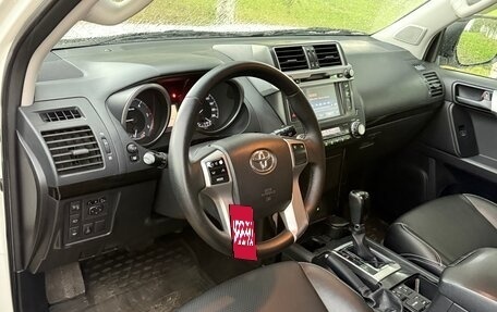 Toyota Land Cruiser Prado 150 рестайлинг 2, 2014 год, 3 000 000 рублей, 27 фотография