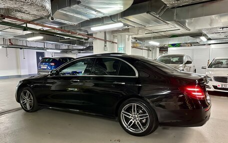 Mercedes-Benz E-Класс, 2019 год, 4 100 000 рублей, 7 фотография