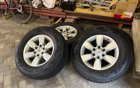 Toyota Land Cruiser Prado 150 рестайлинг 2, 2014 год, 3 000 000 рублей, 33 фотография