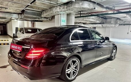 Mercedes-Benz E-Класс, 2019 год, 4 100 000 рублей, 4 фотография