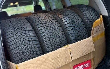 Toyota Land Cruiser Prado 150 рестайлинг 2, 2014 год, 3 000 000 рублей, 32 фотография