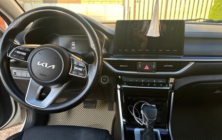 KIA K3, 2021 год, 1 700 000 рублей, 8 фотография