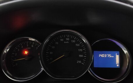Renault Sandero II рестайлинг, 2016 год, 650 000 рублей, 13 фотография