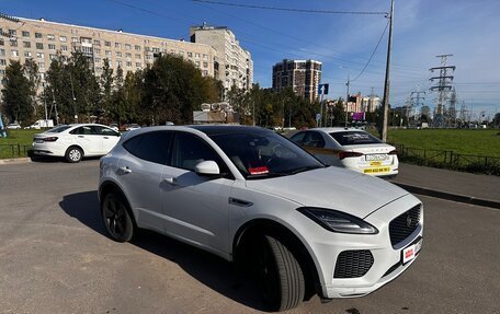 Jaguar E-Pace, 2017 год, 3 000 000 рублей, 5 фотография
