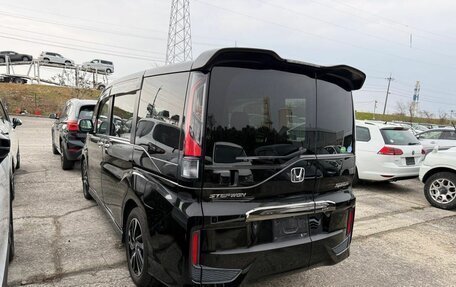 Honda Stepwgn IV, 2017 год, 1 900 000 рублей, 11 фотография