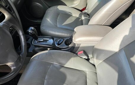 Hyundai Santa Fe III рестайлинг, 2004 год, 640 000 рублей, 11 фотография