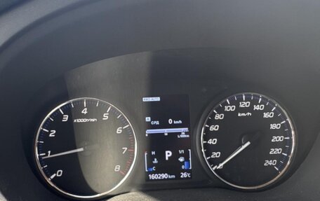 Mitsubishi Outlander III рестайлинг 3, 2019 год, 1 800 000 рублей, 9 фотография