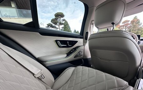 Mercedes-Benz S-Класс, 2021 год, 11 000 000 рублей, 28 фотография