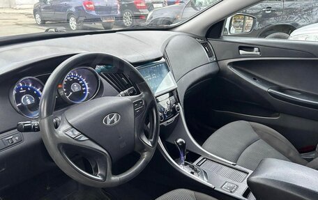 Hyundai Sonata VI, 2011 год, 1 050 000 рублей, 3 фотография