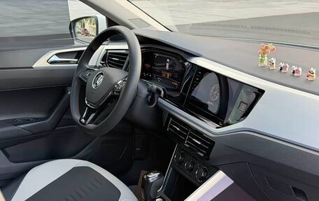 Volkswagen Polo, 2023 год, 1 500 000 рублей, 10 фотография